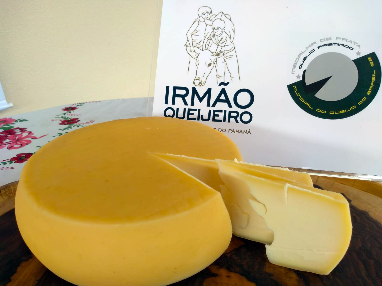 Atendimento a produtores, concurso de queijos e inovação marcam a