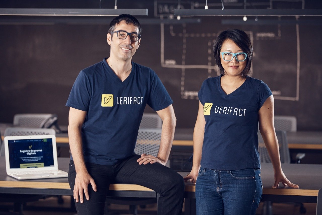 A startup de Alexandre Munhoz e Regina Acutu é uma das "100 Startups to Watch 2021