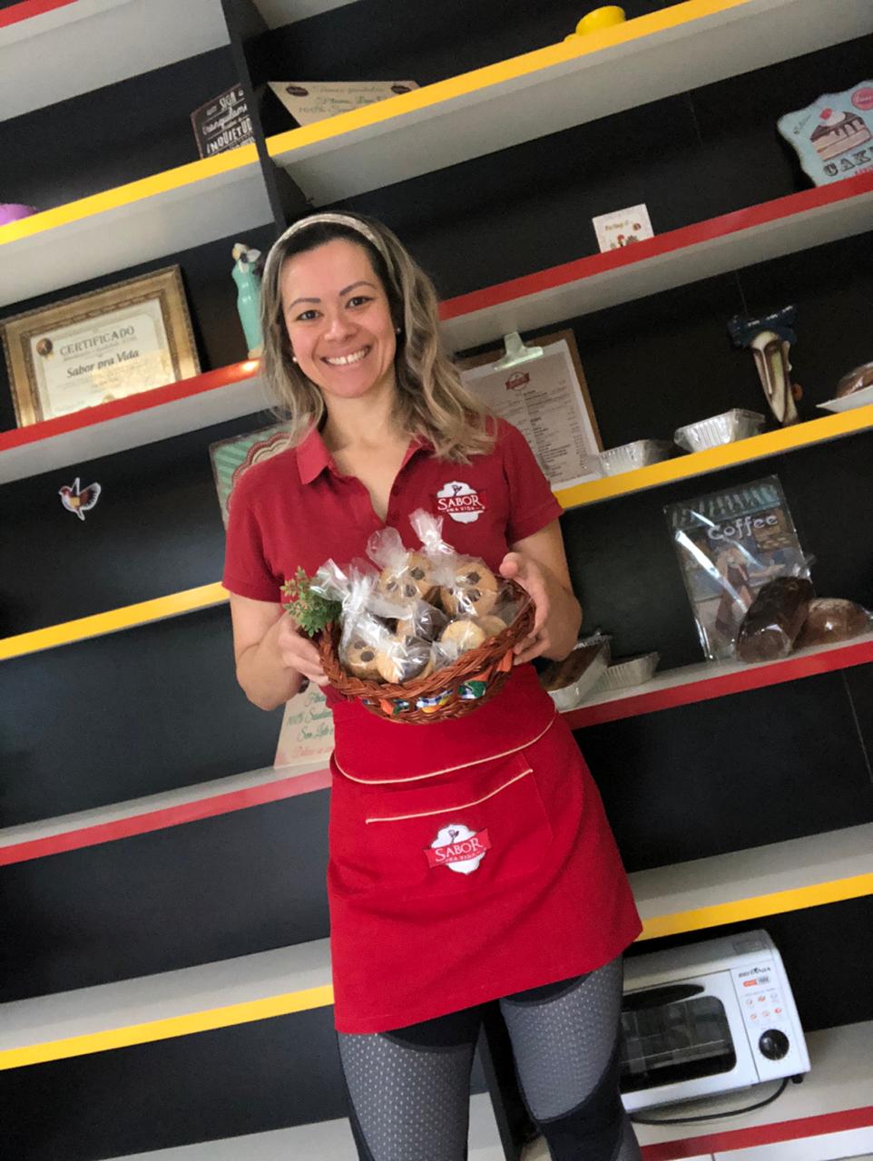 Ana Paula dos Santos Ribeiro, propriet&aacute;ria do Sabor pra Vida