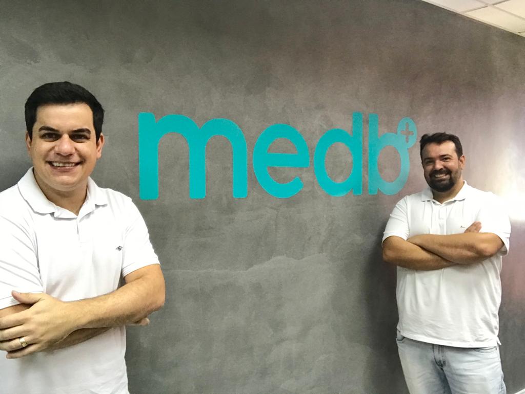 Tiago Martines e William Colombari, s&oacute;cios da startup